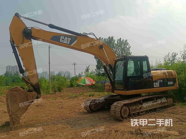 卡特彼勒323DL挖掘機(jī)