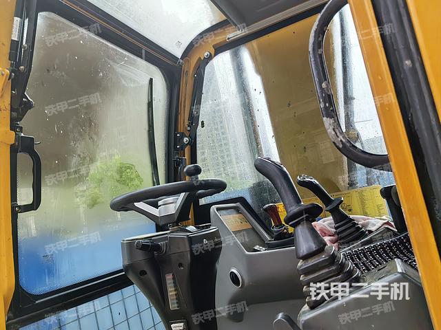 发动机整体俯视（整机外观）