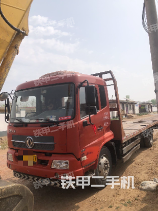 整機(jī)左側(cè)(設(shè)備外觀及核心部件) 整機(jī)左側(cè)(設(shè)備外觀及核心部件)
