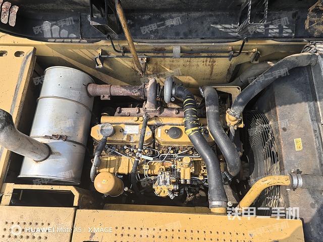 發(fā)動機整體俯視(整機外觀) 發(fā)動機整體俯視(整機外觀)