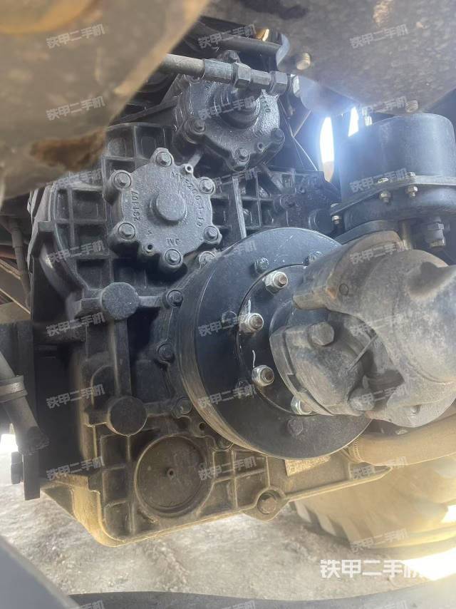 變速箱(整機(jī)外觀及大件) 變速箱(整機(jī)外觀及大件)