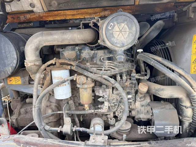 發(fā)動(dòng)機(jī)整體俯視(整機(jī)外觀) 發(fā)動(dòng)機(jī)整體俯視(整機(jī)外觀)