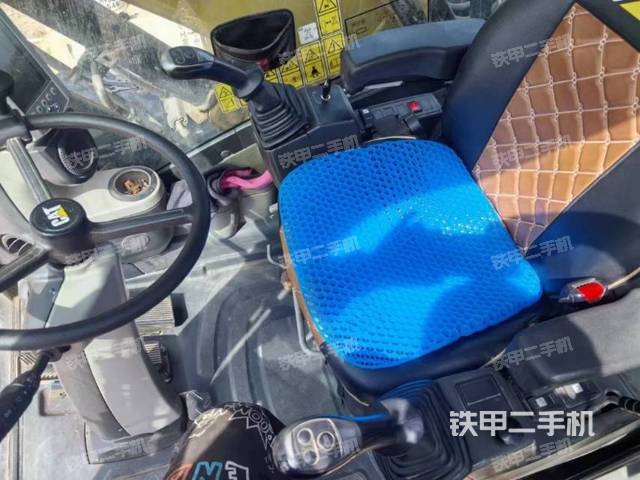 驾驶室整体（整机外观）