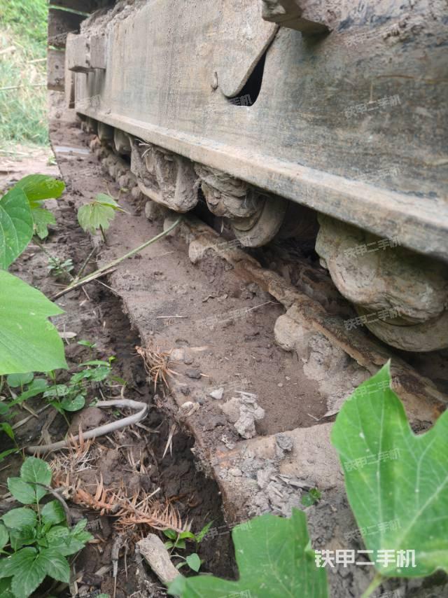 单侧履带整体（整机外观）