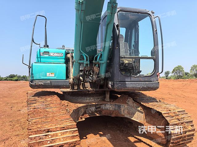 神鋼SK200超8挖掘機(jī)