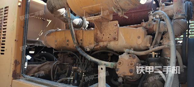 發(fā)動機左側(cè)(整機外觀及大件) 發(fā)動機左側(cè)(整機外觀及大件)