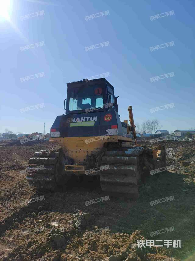 整机右后45°(设备外观及核心部件) 整机右后45°(设备外观及核心部件)