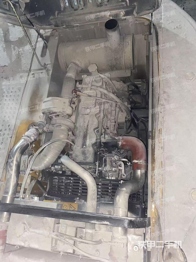 发动机整体俯视(整机外观) 发动机整体俯视(整机外观)