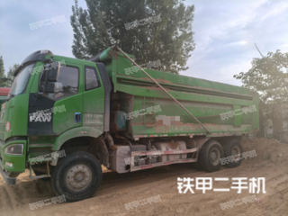 一汽解放8X4工程自卸車實拍圖片