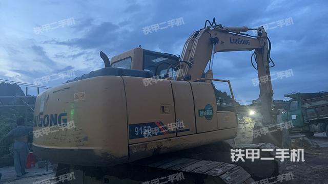 整机右后45°(整机外观) 整机右后45°(整机外观)