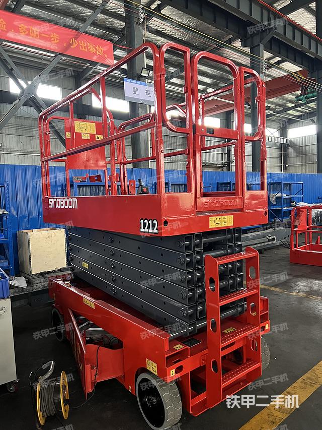 整机右侧（设备外观及核心部件）