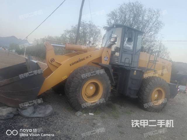 駕駛室操作臺(整機外觀及大件) 駕駛室操作臺(整機外觀及大件)