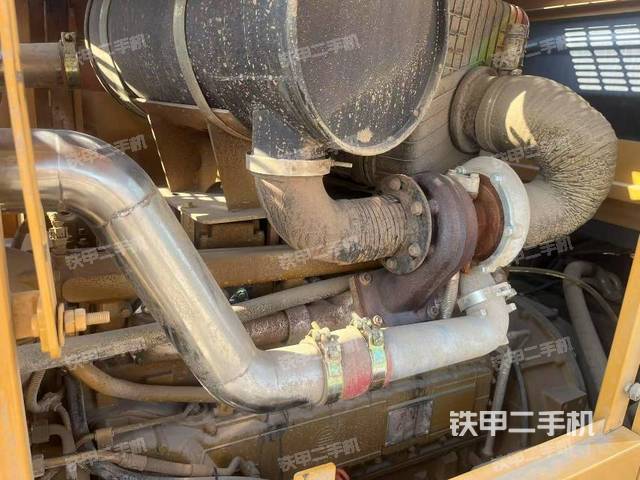 發(fā)動機右側(cè)(整機外觀及大件) 發(fā)動機右側(cè)(整機外觀及大件)