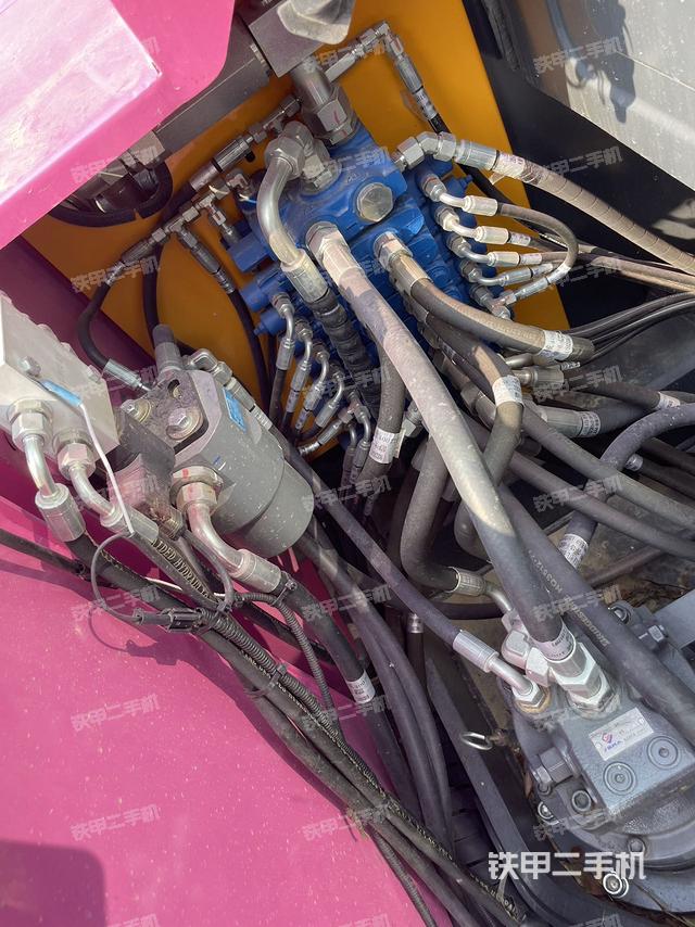 发动机整体俯视（整机外观）