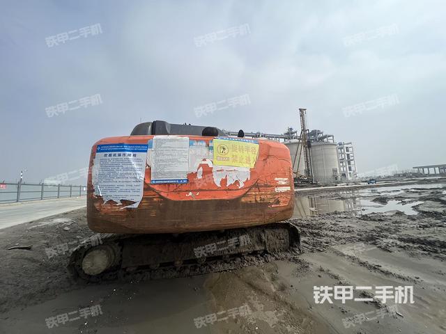 整机右后45°(整机外观) 整机右后45°(整机外观)