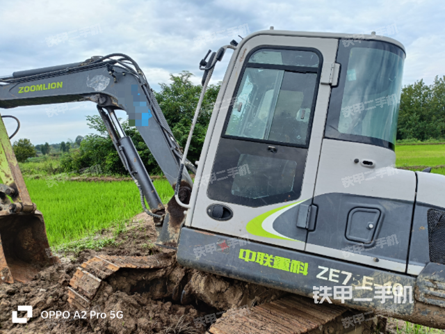 中聯(lián)重科ZE60E-10挖掘機