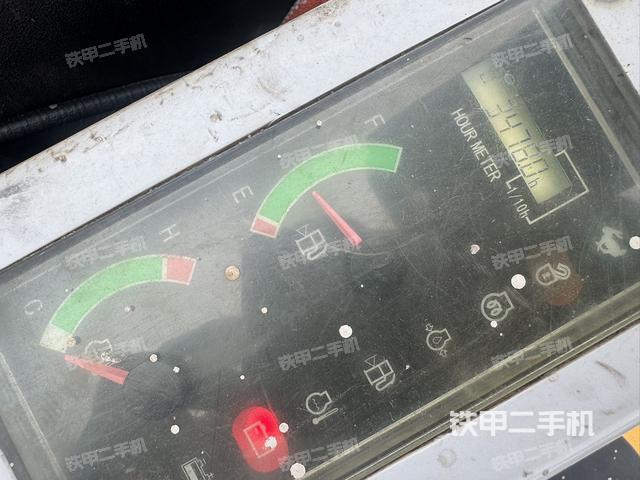 發(fā)動機整體俯視(整機外觀) 發(fā)動機整體俯視(整機外觀)