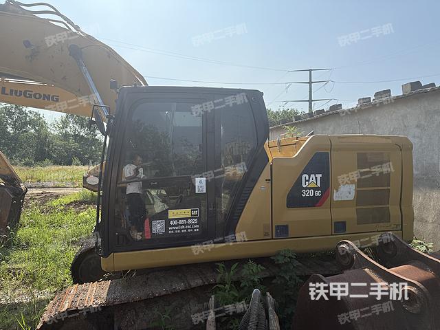 单侧履带整体(整机外观) 单侧履带整体(整机外观)