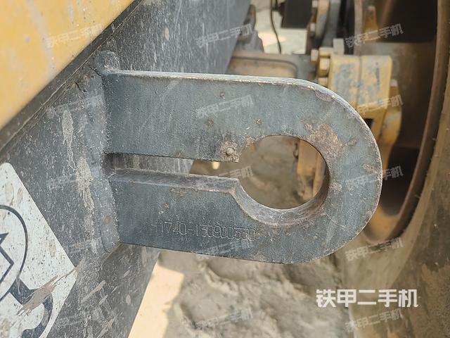 驾驶室操作台(整机外观及大件) 驾驶室操作台(整机外观及大件)