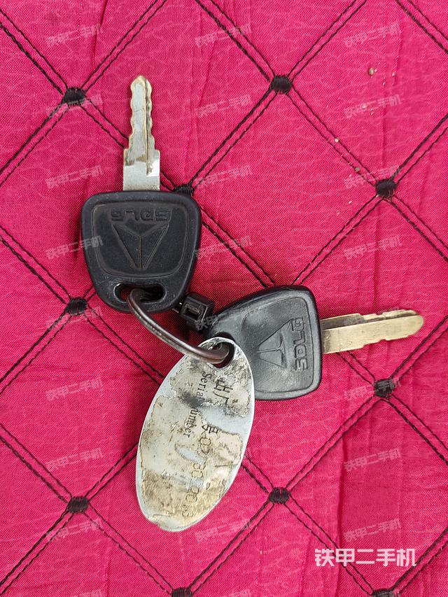 工作装置整体(整机外观及大件) 工作装置整体(整机外观及大件)