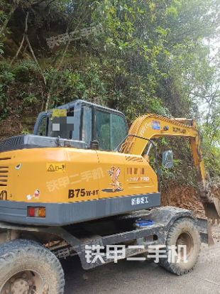 驾驶室顶部（整机外观）