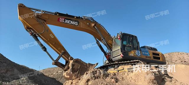 徐工XE370D挖掘機(jī)