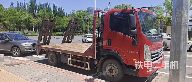 整机右后45°（设备外观及核心部件）