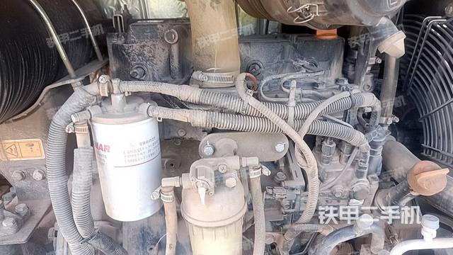 发动机整体俯视(整机外观) 发动机整体俯视(整机外观)