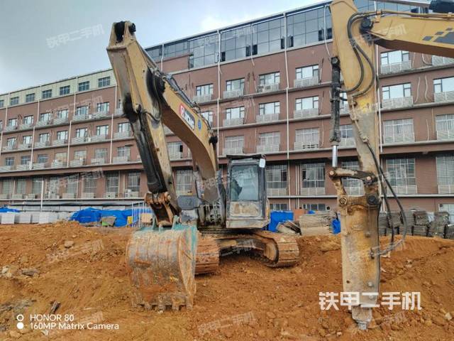 徐工XE200DA挖掘機(jī)
