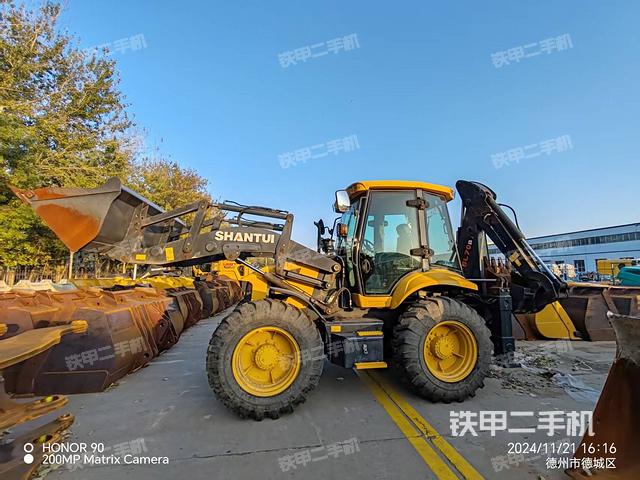 整机右后45°（设备外观及核心部件）