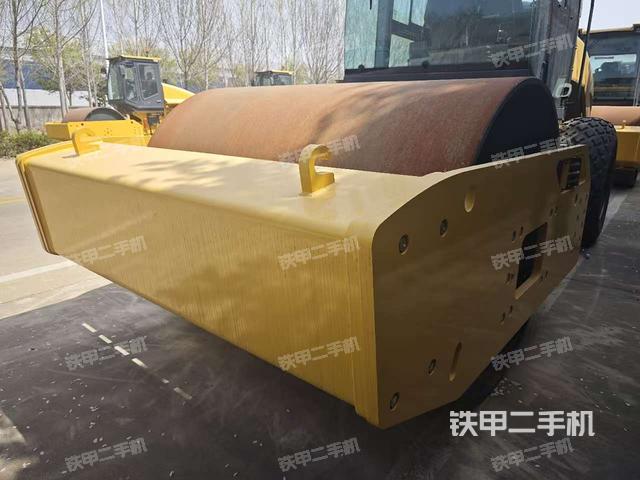 整机左侧（设备外观及核心部件）