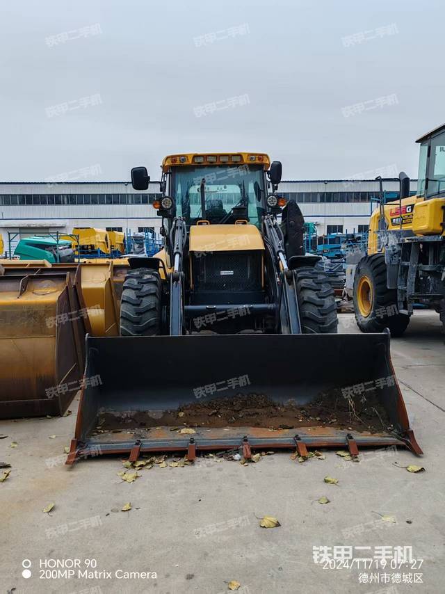 整机左侧（设备外观及核心部件）