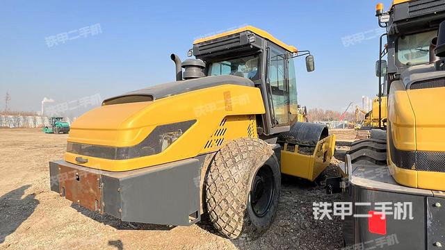 整機(jī)右后45°(設(shè)備外觀及核心部件) 整機(jī)右后45°(設(shè)備外觀及核心部件)