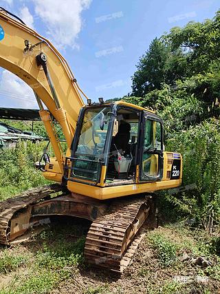 宁波小松PC200-8M0挖掘机实拍图片