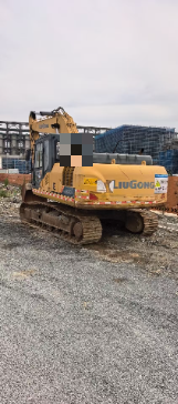 单侧履带整体（整机外观）