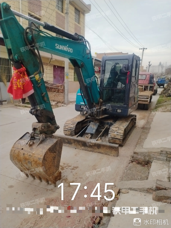 整机右后45°（整机外观）