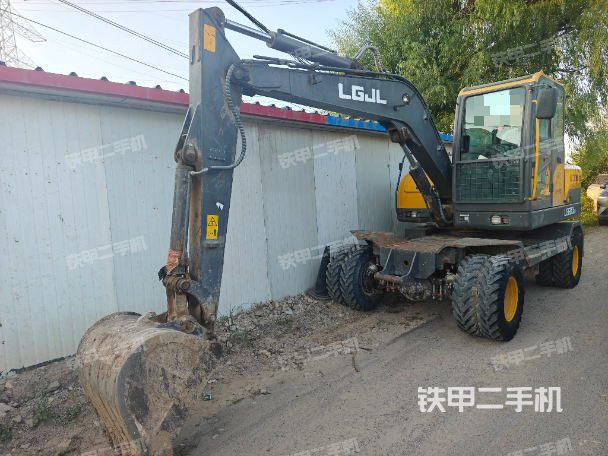 临工金利LG680BM挖掘机