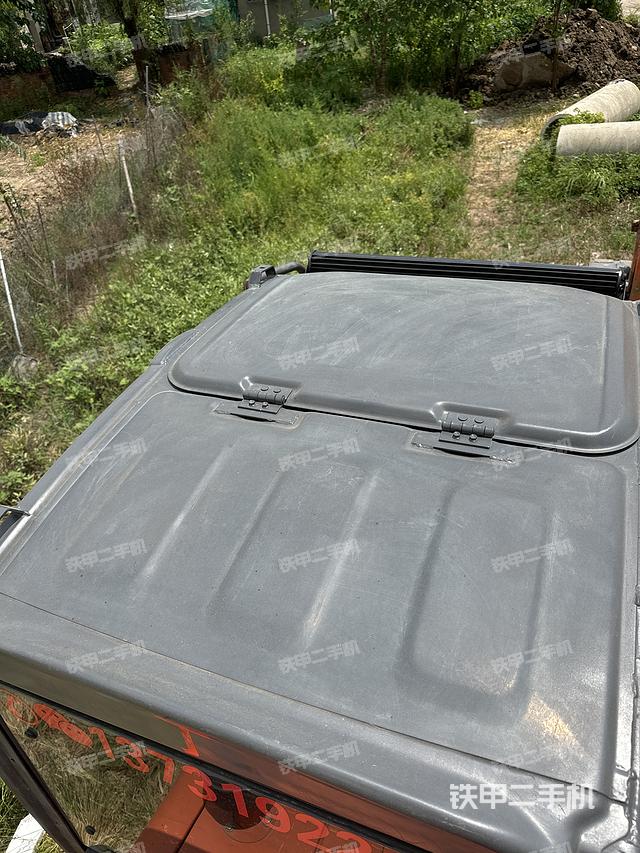 驾驶室顶部（整机外观）