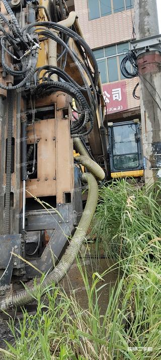 柳工CLG926F挖掘机实拍图片