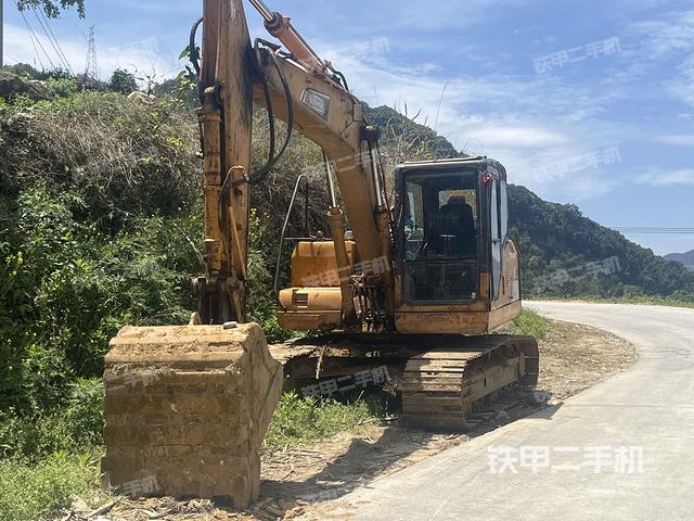 雷沃重工FR150挖掘機(jī)