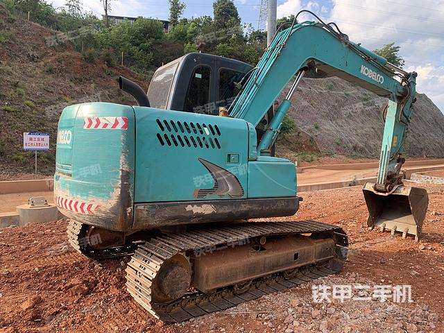 整機右后45°(整機外觀) 整機右后45°(整機外觀)