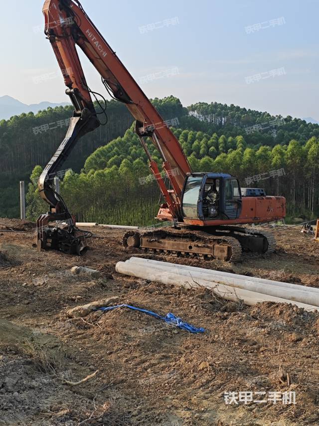 整机右后45°(整机外观) 整机右后45°(整机外观)