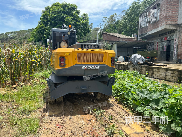 整机右后45°（整机外观）