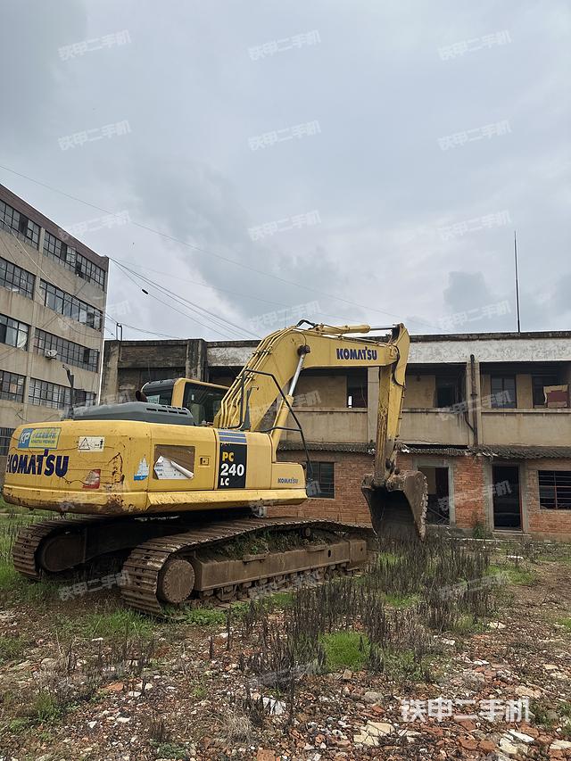 整机右后45°(整机外观) 整机右后45°(整机外观)