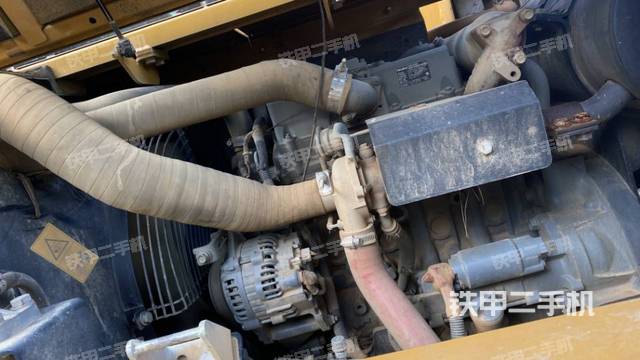 发动机整体俯视(整机外观) 发动机整体俯视(整机外观)