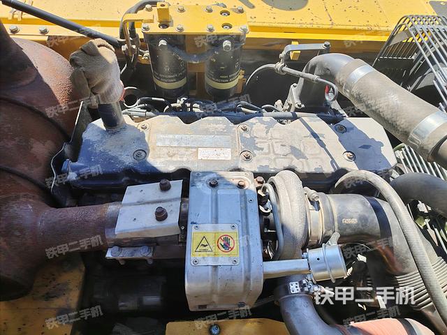 发动机整体俯视（整机外观）