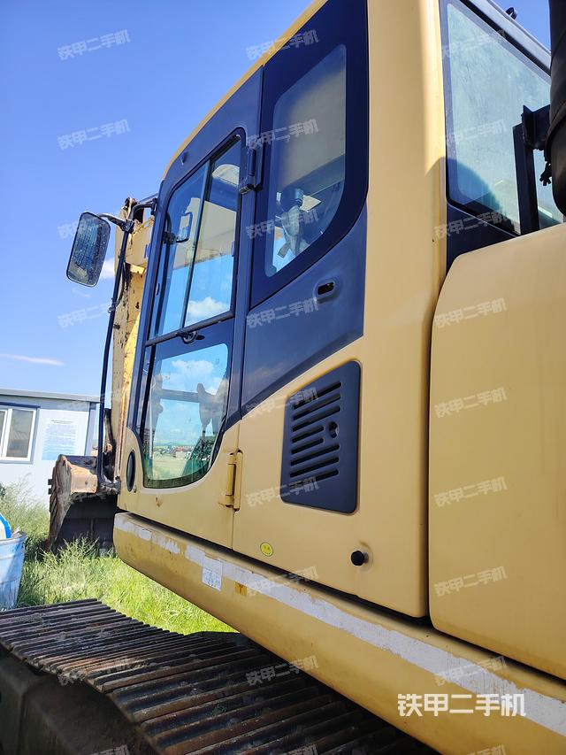 驾驶室整体（整机外观）