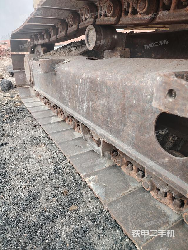 单侧履带整体（整机外观）