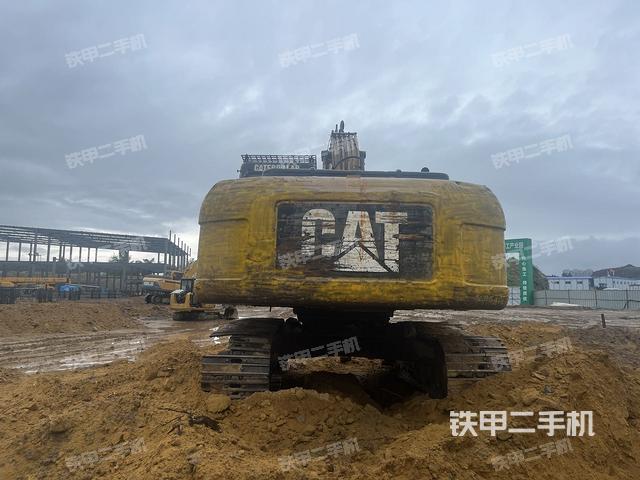 整机右后45°(整机外观) 整机右后45°(整机外观)