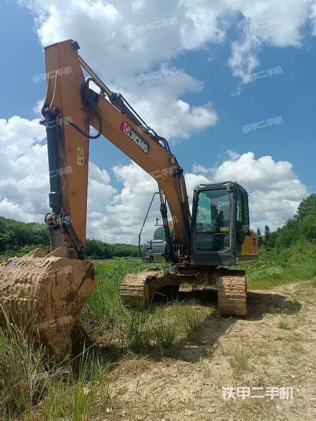 徐工XE135D挖掘机